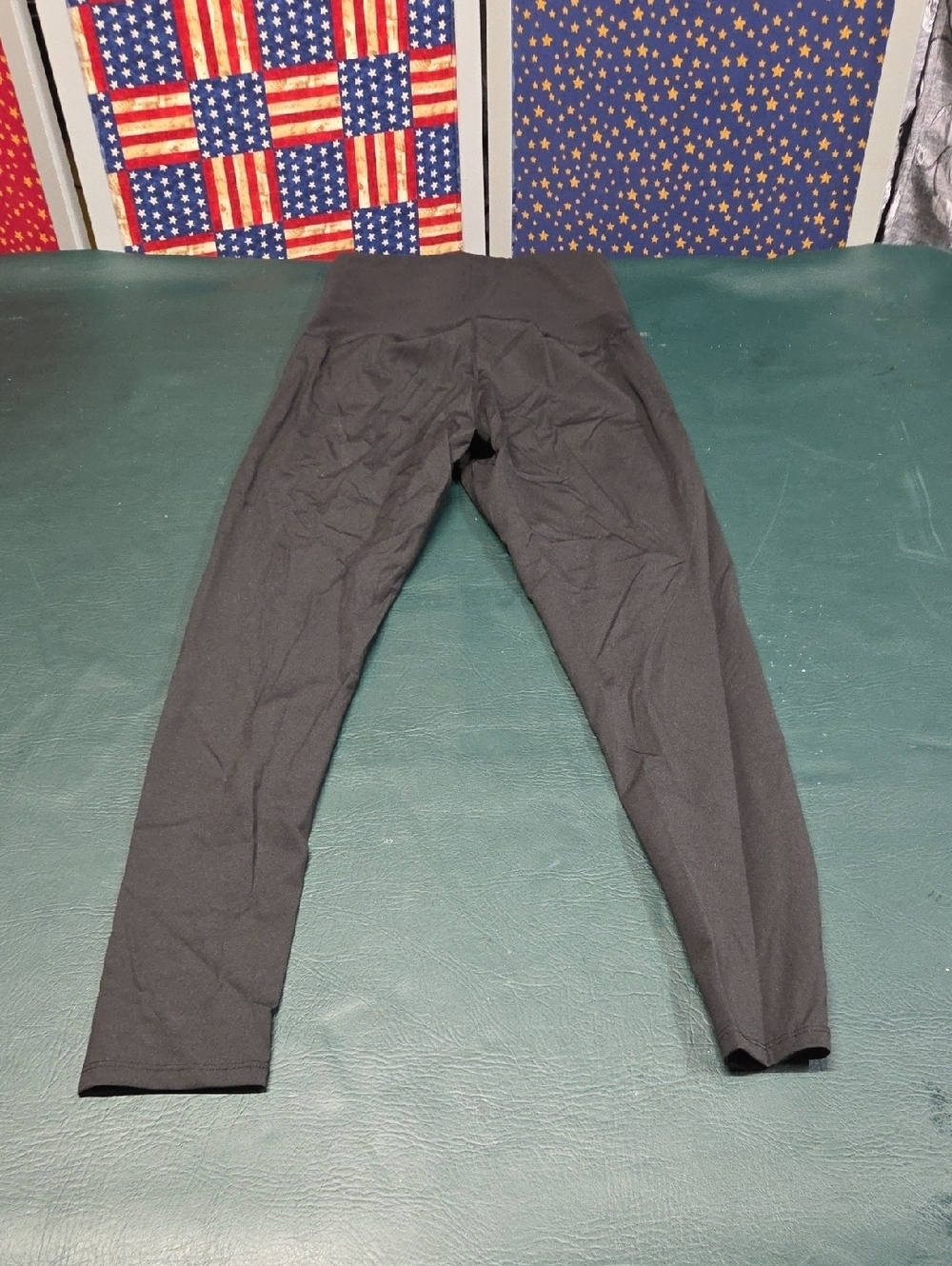 **Black High-Waist Leggings**